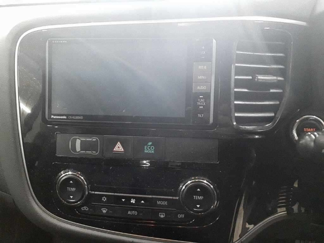 MITSUBISHI OUTLANDER 2014