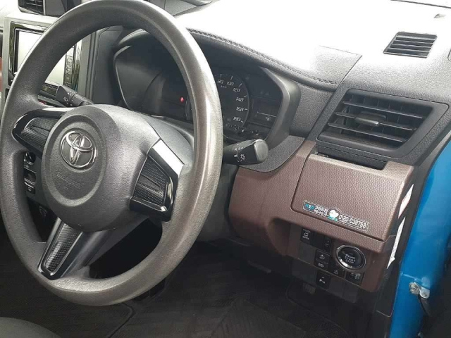 TOYOTA TANK 2019