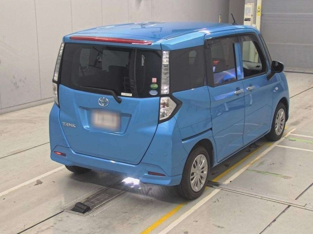 TOYOTA TANK 2019