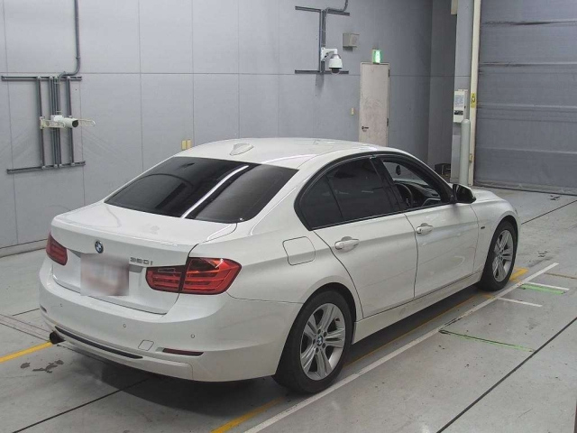 BMW 3 SERIES 2012