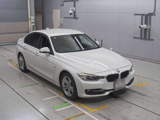 BMW 3 SERIES 2012