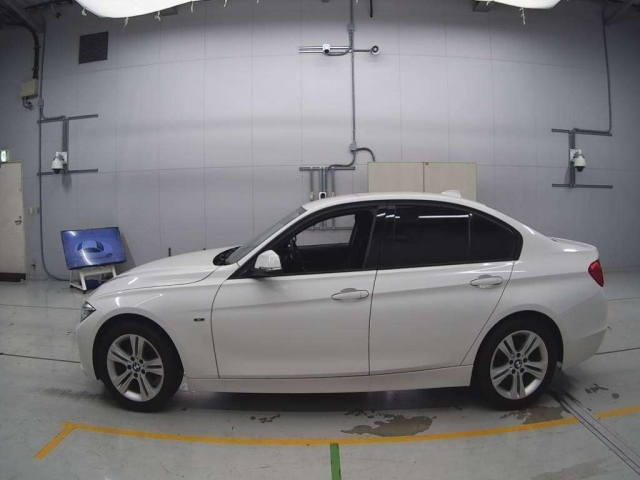 BMW 3 SERIES 2012