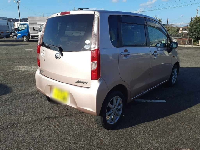 DAIHATSU MOVE 2012