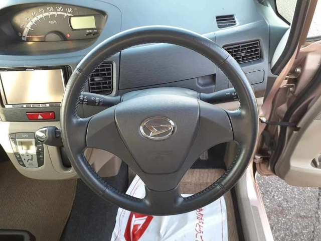 DAIHATSU MOVE 2012