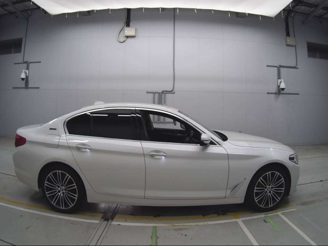 BMW 5 SERIES 2018
