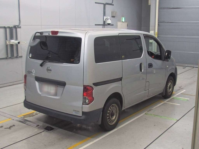 NISSAN NV200 2010