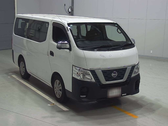 NISSAN CARAVAN 2020