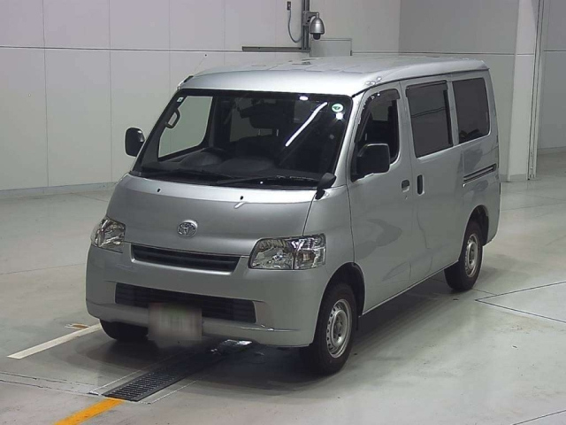 TOYOTA TOWN ACE VAN 2017