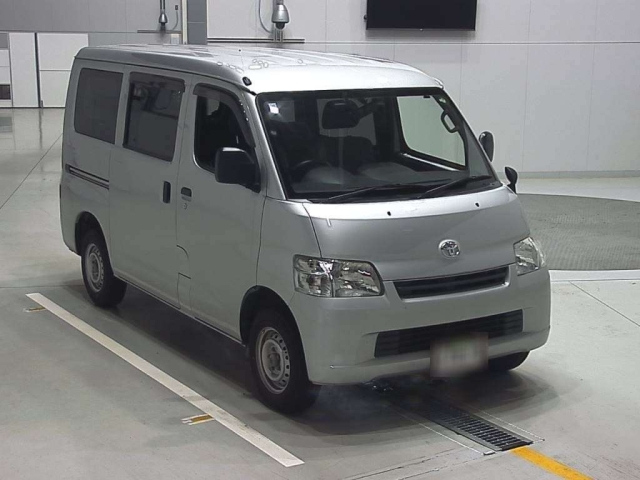 TOYOTA TOWN ACE VAN 2017