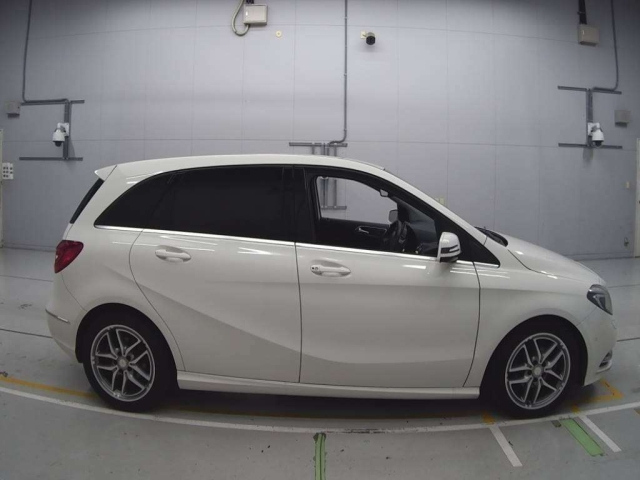 MERCEDES BENZ B CLASS 2013