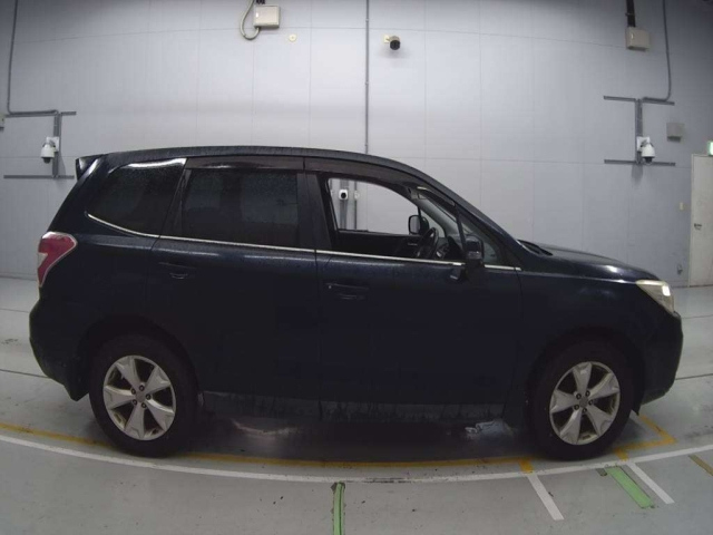 SUBARU FORESTER 2012