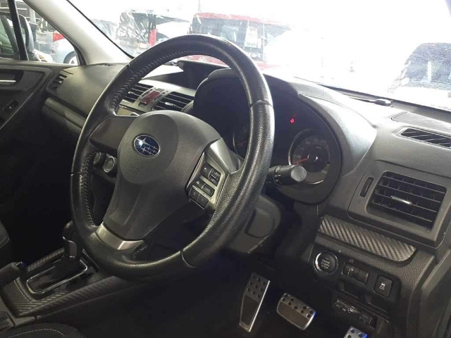 SUBARU FORESTER 2012