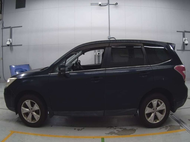 SUBARU FORESTER 2012