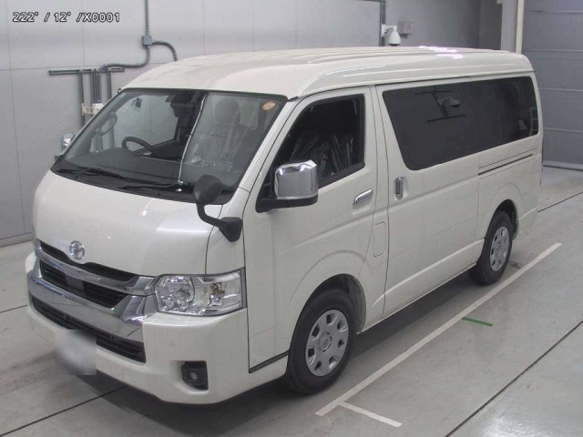 TOYOTA HIACE 2025