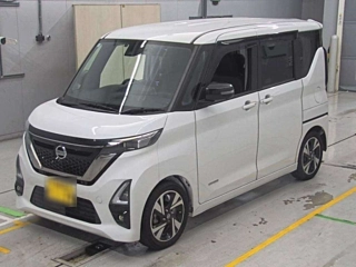 NISSAN ROOX 2021