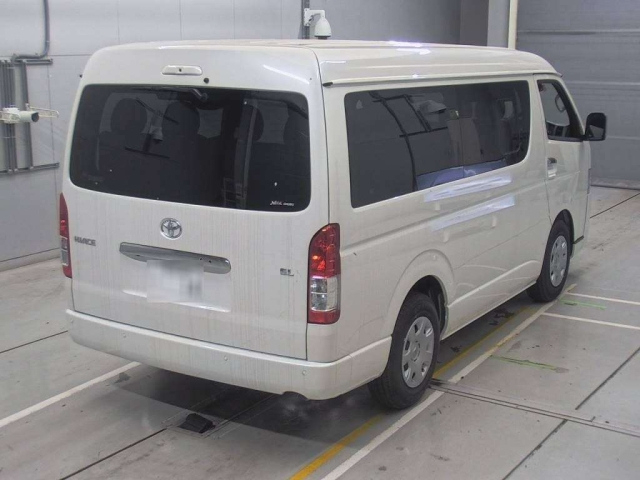 TOYOTA HIACE 2025