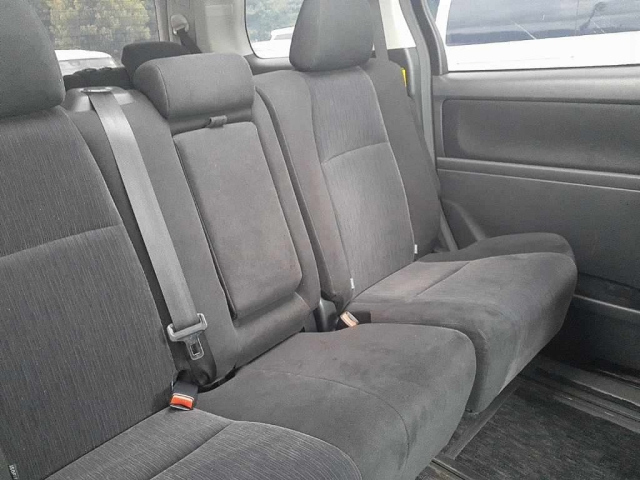 TOYOTA VELLFIRE 2012