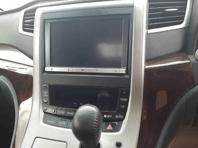 TOYOTA VELLFIRE 2012