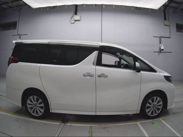 TOYOTA ALPHARD 2017