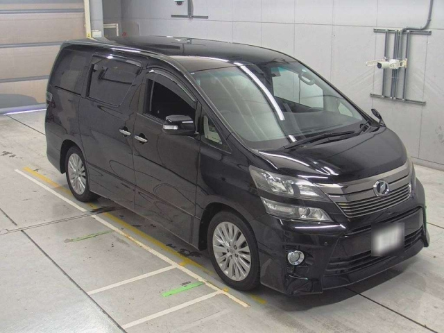 TOYOTA VELLFIRE 2013