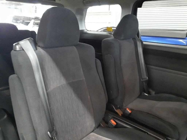 TOYOTA VELLFIRE 2013