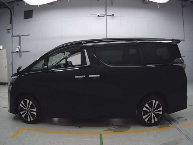 TOYOTA VELLFIRE 2019