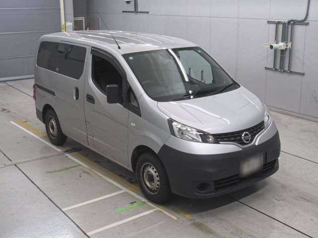 NISSAN NV200 2020