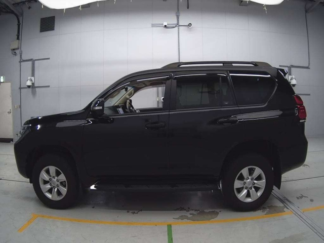 TOYOTA LAND CRUISER PRADO 2020