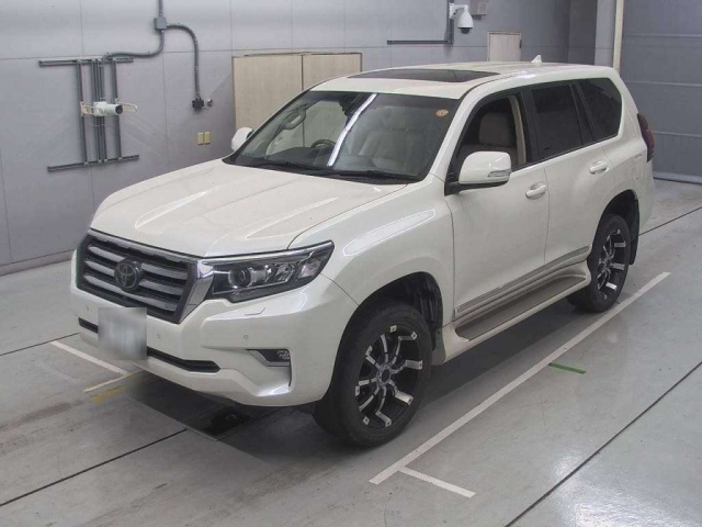 TOYOTA LAND CRUISER PRADO 2018