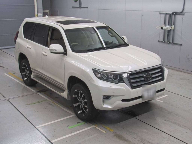 TOYOTA LAND CRUISER PRADO 2018