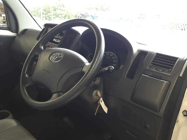 TOYOTA TOWN ACE TRUCK 2013