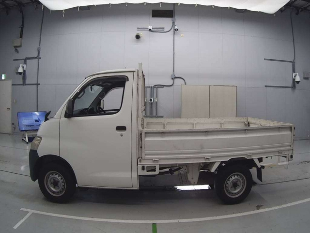 TOYOTA TOWN ACE TRUCK 2013