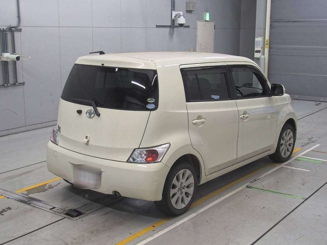 TOYOTA BB 2009