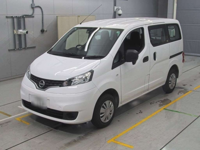 NISSAN NV200 2024