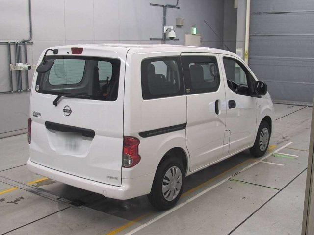 NISSAN NV200 2024
