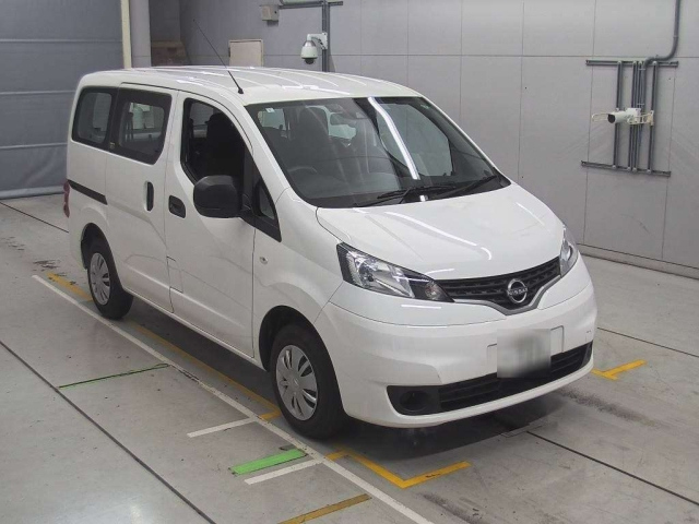NISSAN NV200 2024