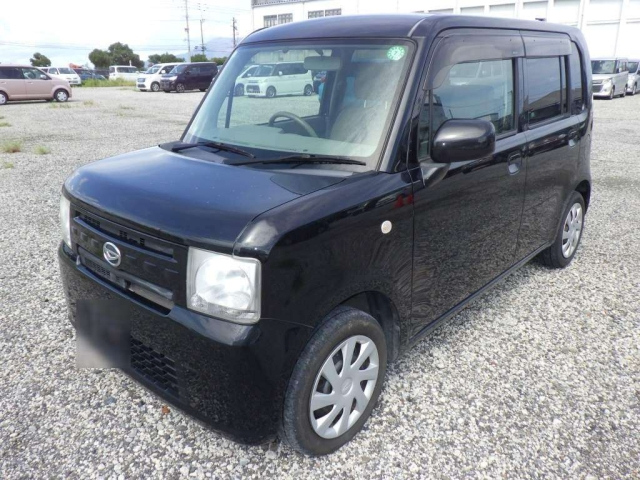 DAIHATSU MOVE CONTE 2011