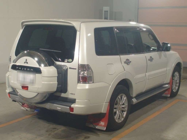 MITSUBISHI PAJERO 2013
