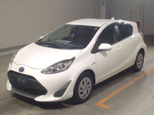 TOYOTA AQUA 2020