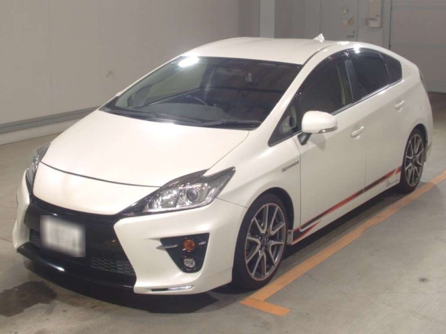 TOYOTA PRIUS 2013