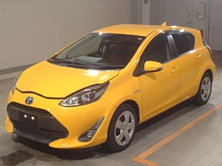 TOYOTA AQUA 2018