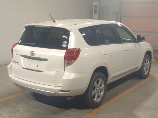 TOYOTA VANGUARD 2011