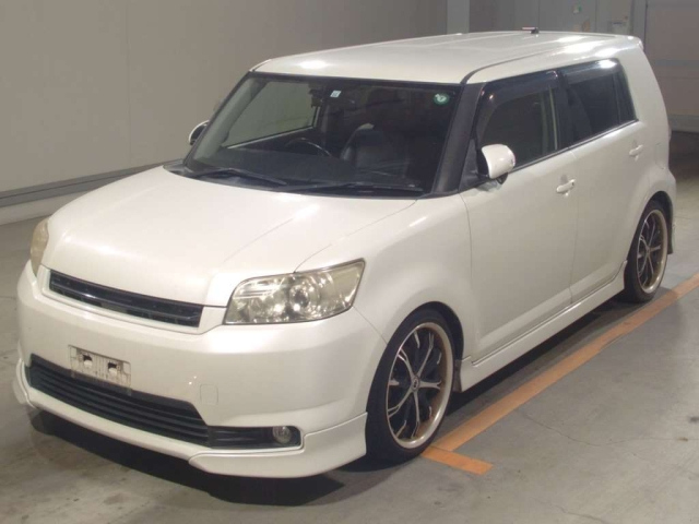 TOYOTA COROLLA RUMION 2011