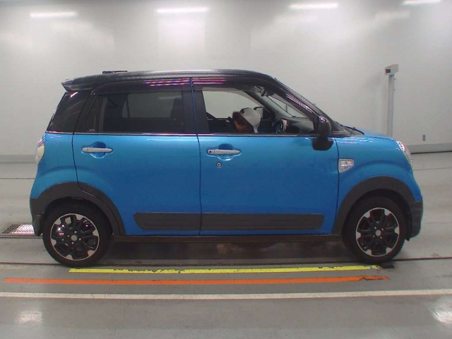 DAIHATSU CAST 2017