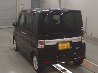 DAIHATSU TANTO 2008