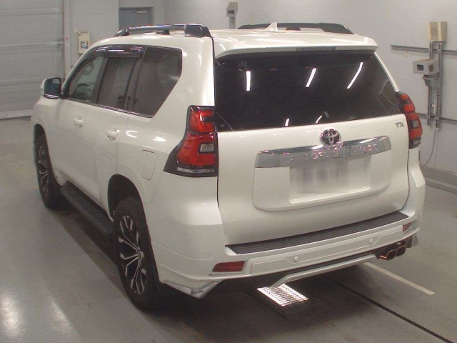 TOYOTA LAND CRUISER PRADO 2022