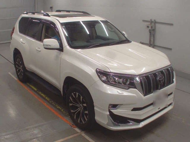 TOYOTA LAND CRUISER PRADO 2022
