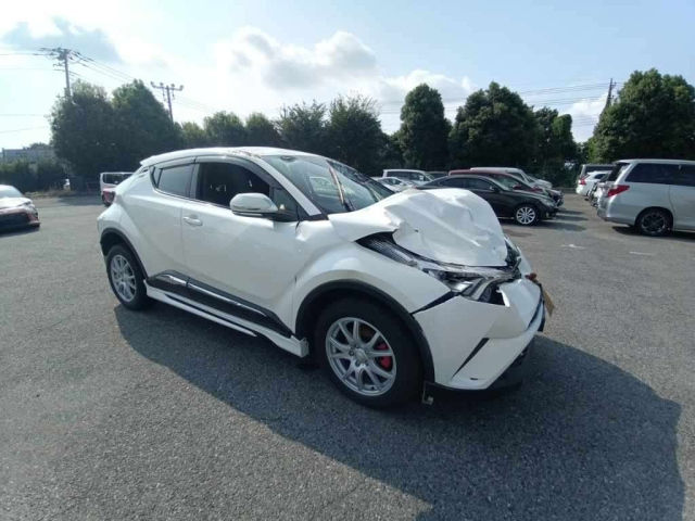 TOYOTA C-HR 2019