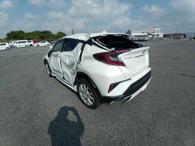 TOYOTA C-HR 2019