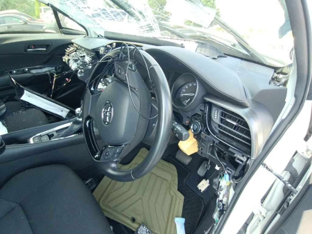 TOYOTA C-HR 2019